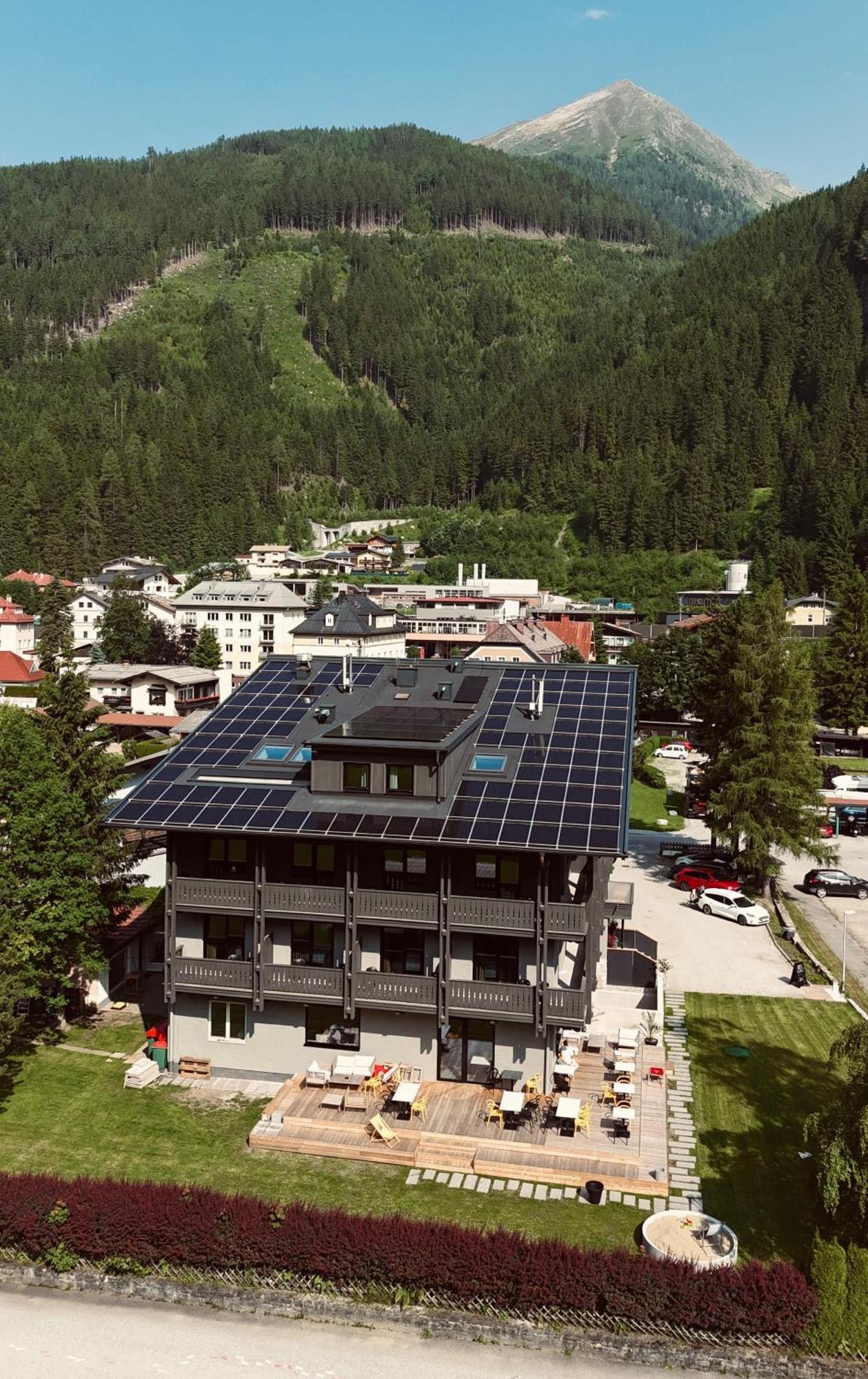 Simader Hotel 3*