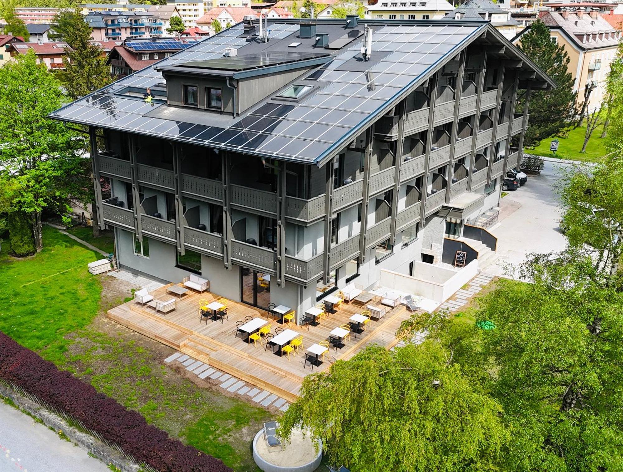 Simader Hotel 3*